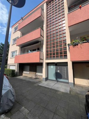 Helles 2-Zimmer-Appartement mit Balkon in Köln-Hülsenweg