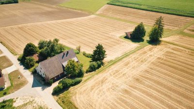 Einmalige Chance: Wohnhaus mit Ökonomieteil und Traumgrundstück in ruhiger Naturlage