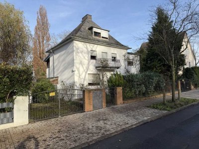 Top-Lage! Einfamilienhaus Wiesbaden Bierstadt "Am Warturm" Sanierung oder Neubau!