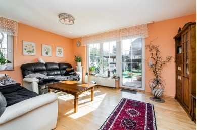 Gepflegtes Reihenhaus mit 4 Zimmern in Berlin-Kaulsdorf (Hellersdorf)