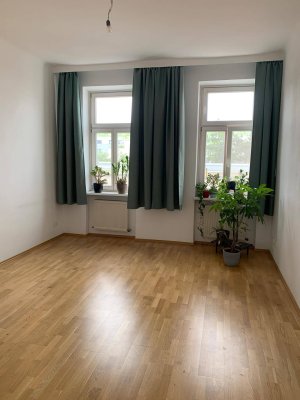 TOPALTBAUMIETE UNBEFRISTET MIT KÜCHE GEEIGNET FÜR EIN PÄRCHEN ODER SINGLE