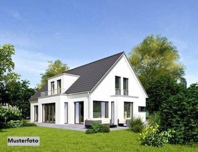 +++ Familienfreundliche Doppelhaushälfte mit Doppelstellplatz außen - ruhig &amp; zentral +++