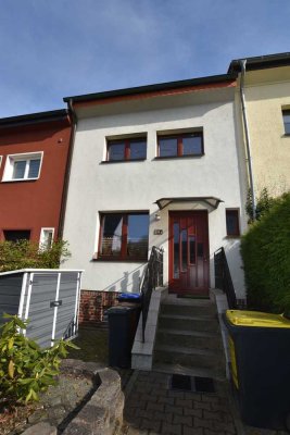 *Einziehen und wohlfühlen: tolles, gemütliches Reihenmittelhaus in Borna, ideal für Familien*