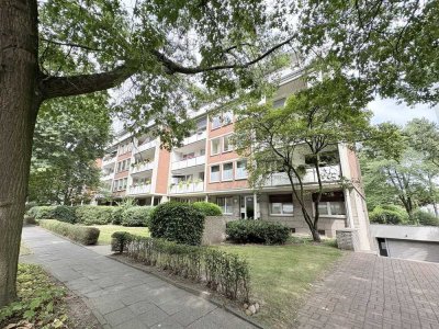Krefeld-Bismarckviertel: Vierzimmerwohnung mit zwei Loggien und zwei Tiefgaragenstellplätzen