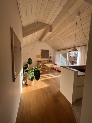 Renovierte Wohnung in ruhiger Lage mit Balkon und Einbauküche