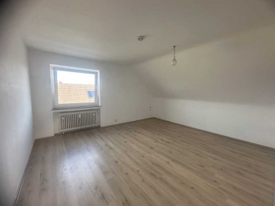 3 Zimmer Dachgeschosswohnung in Bovenden - Reyershausen
