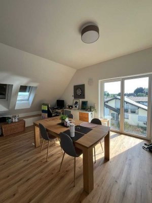 Helle Dachgeschosswohnung in Hohenwart