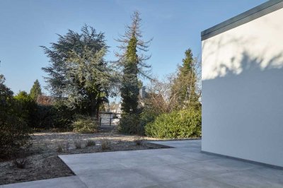 MB-Büderich: 3-Zi-Gartenwohnung im EG. Terrasse (ca. 48 m2). EBK. Erstbezug nach Sanierung (A+)