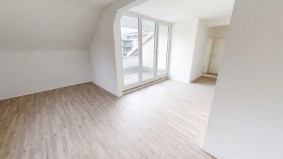 frisch renovierte und helle 3 Zimmer-Wohnung sofort frei