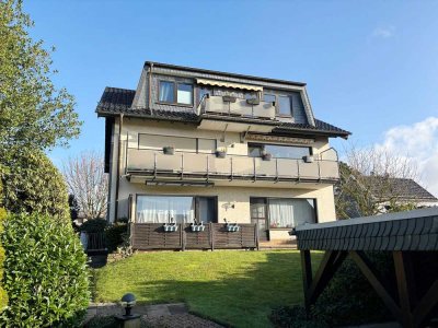 Helle, gemütliche 3-Zimmerwohnung mit Balkon, Einbauküche u. 
PKW-Stellplatz in Odenthal-Blecher