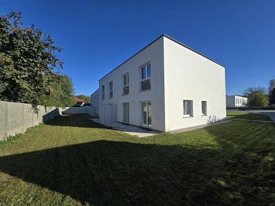 MODERN, MASSIV UND HOCHWERTIG VOM BAUMEISTER