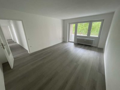 Frisch renoviert! Gemütliche 3-Zimmer-Wohlfühloase mit sonnigem Balkon