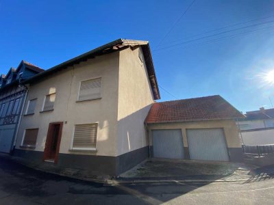 Ein-/Zweifamilienhaus/Generationenhaus  mit Doppelgarage in zentraler Lage in Bad Sobernheim