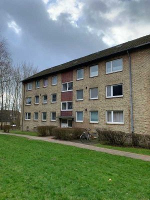 Modernisierungs­fähige 4‑Zimmer‑Wohnung mit Balkon in Engelsby – gestalten Sie Ihr neues Zuhause