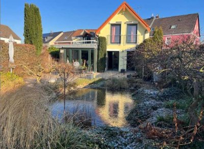 Komfortables Einfamilienhaus mit Traumgarten in Alfter
