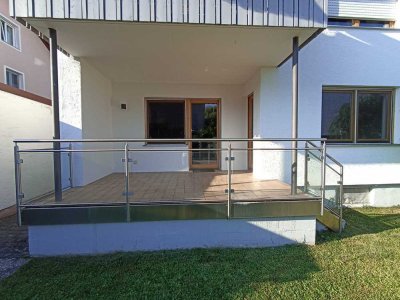 Ruhige, gepflegte, möblierte 3-Raum-EG-Wohnung in Großkarolinenfeld