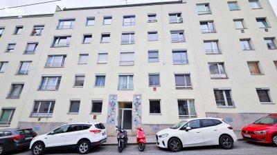 Sanierungsbedürftige 3-Zimmer-Wohnung mit optimaler Aufteilung in Toplage