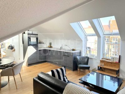 Klimaanlage * Einbauküche * Balkon * Lichtdurchflutete Wohnung