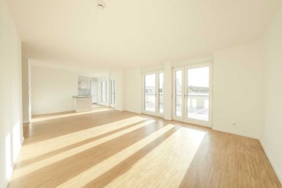Naturnah am Neckar! Großzügige Dachgeschosswohnung mit sonniger Terrasse und Traumküche!