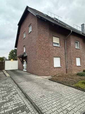 Gepflegte 4-Zimmer-Wohnung mit Balkon im 3. OG in Oberhausen-Holten