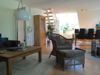 HAMBURG SCHNELSEN: 3 ZIMMER MAISONETTE IN RUHIGER LAGE