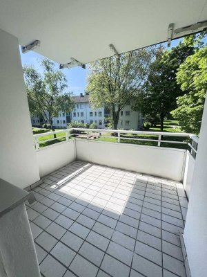// tolle helle 3 Zimmer Wohnung im 1. OG mit Dusche //