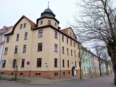 sanierte Altbauwohnung bei Bedarf mit Einbauküche