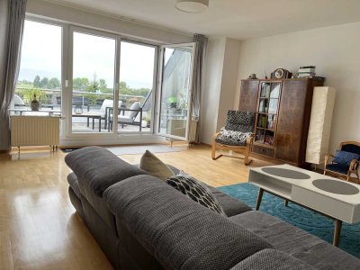 Charmante 3-Zimmer-Wohnung mit Dachterrasse, Einbauküche & Gartenmitbenutzung
