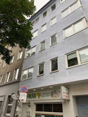 Gut geschnittene 2-Raum-Wohnung mit Balkon und EBK in Düsseldorf-Flingernsseldorf