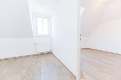 AB 01. JULI VERFÜGBAR I TOPLAGE BEI FH JOANNEUM I BIM FAST VOR DER TÜR I RUHIGE LETZTE ETAGE MIT LIFT I EIGENES KELLERABTEIL I HAUSTIERE ERLAUBT I MODERN UND FRISCH SANIERT I BEZUG AB SOFORT I