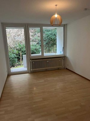 Kompakte 1-Zimmer-Wohnung in Wiesbaden Nordost gegenüber dem schönen Neropark