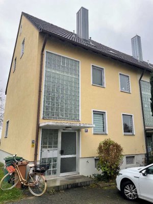 Renoviertes Mehrfamilienhaus ab sofort frei! 3D-Rundgang möglich!