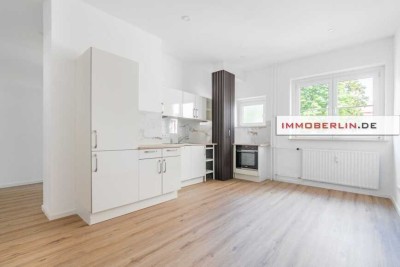 IMMOBERLIN.DE - Frisch renovierte Altbauwohnung mit Südterrasse