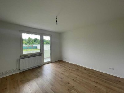 **FRISCH SANIERTE 3-ZIMMERWOHNUNG MIT BALKON UND TAGESLICHTBAD**