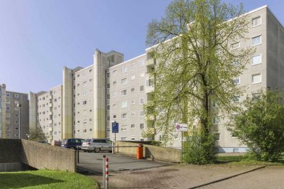 3-Zimmer-Wohnung mit wundervollem Ausblick von der 4. Etage über Wolfsburg, inkl. Garage