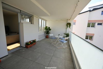 Perfekte Single Wohnung mit riesigem Balkon und Parkplatz!