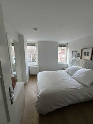 Sankt-Anna-Platz 8, 80538 München