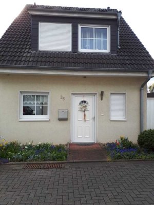 Traumhaftes, freistehendes Einfamilienhaus mit sonnigem Garten und viel Platz für die ganze Familie