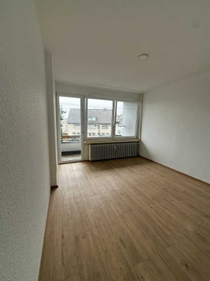 Neu renoviertes 1-Zimmer-Apartment mit Balkon in Remscheid – sofort frei
