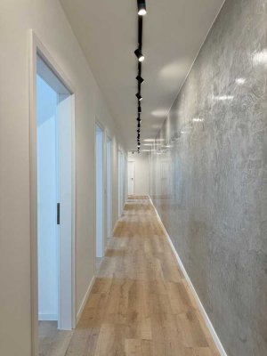 8-Zimmer-ETW mit Dachterrasse und Garage zum Erstbezug nach Kernsanierung