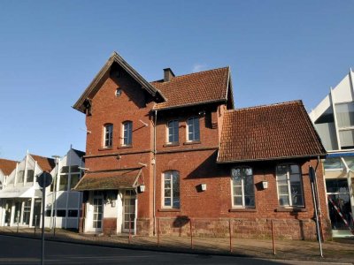 SCHMELZ - nahe Saarlouis  - Interessant für Kapitalanleger + Eigentümer Historisches Bahnhofsgebä