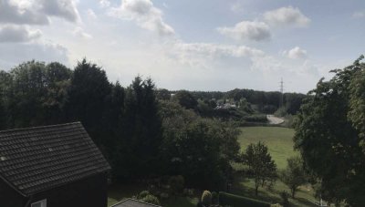 Helle 2-Raum-Wohnung mit Weitblick in Wermelskirchen
