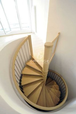 ***Elegante Maisonettewohnung in beschaulicher Nachbarschaft***