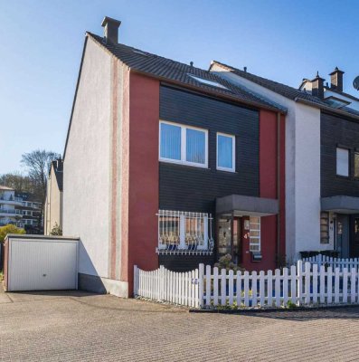 Sonnenverwöhntes Reihenendhaus mit Einliegerwohnung