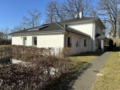 Bungalow in TOP-Lage am Tiefwarensee (ca. 150 m)
