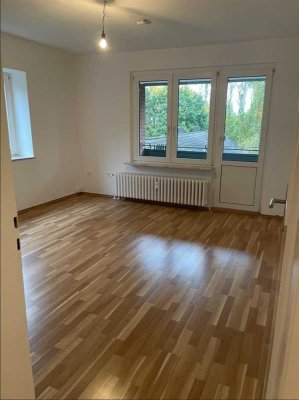 ***GERÄUMIGE 3-ZIMMER WOHNUNG MIT BALKON***