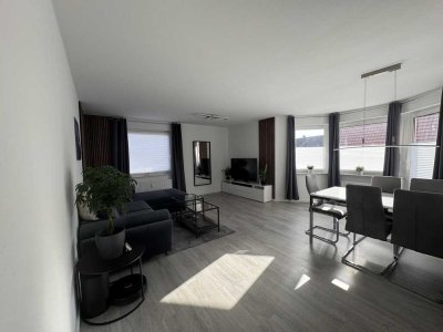 Geschmackvolle 3-Zimmer-Wohnung, Balkon, Einbauküche, Garage + Stellplatz in Schönaich