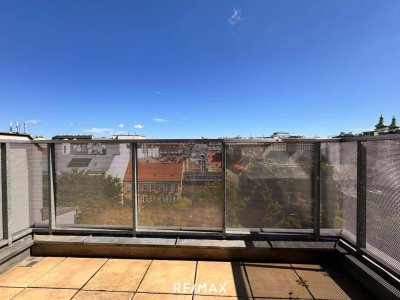 EINZIGARTIGE DACHGESCHOSSWOHNUNG MIT 2 TERRASSEN