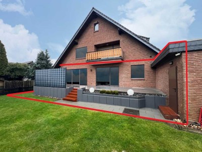 Große EG-Wohnung mit eigenem Garten, großer Garage und großem Keller, zurzeit vermietet