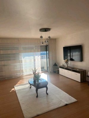 Moderne, lichtdurchflutete 2-Zimmer-Eigentumswohnung mit großem Balkon – in Kaiserslautern